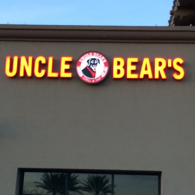 Oh Arizona, you're dumb. A bear that is your uncle that looks like a black dog. #wcphx