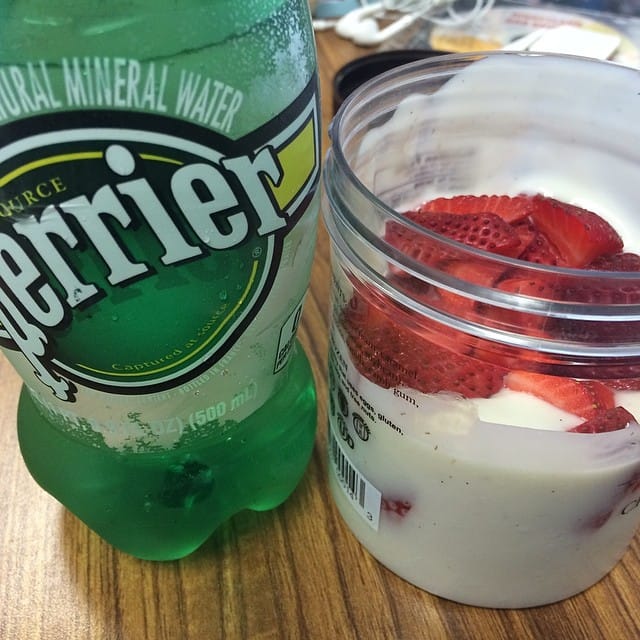 Breakfast and Perrier. #morewater #geekfit