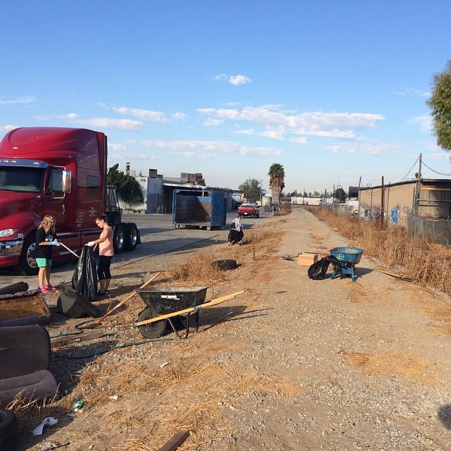 Cleaning up the "trail" #lovefullerton #evfreerooted #evfreefullerton Post image