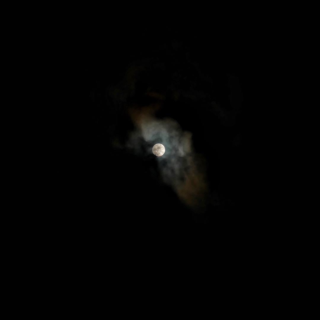 Tonight in AZ I took some pictures of the with my kit lens on my Panasonic mirrorless, I think they turned out good for what I had. Post image