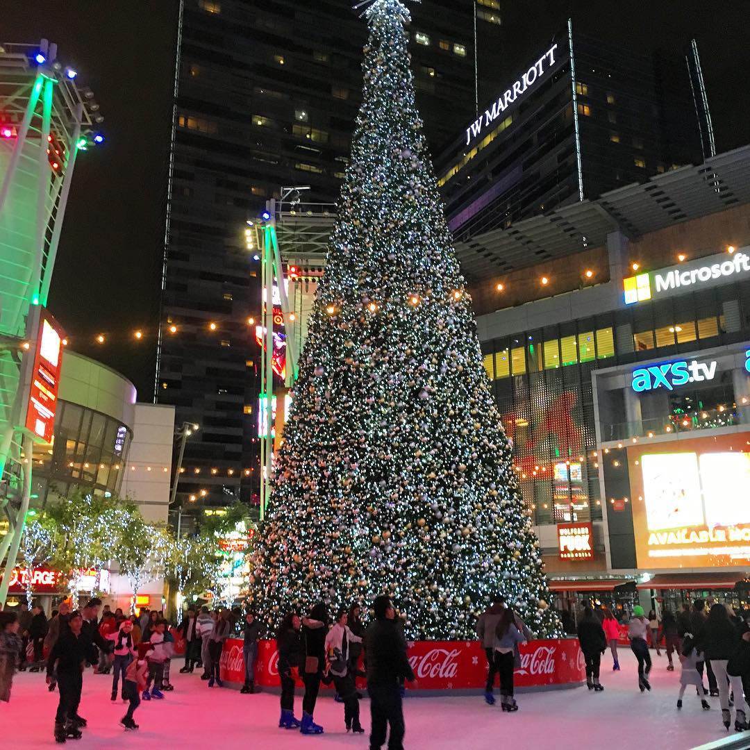 Ice skating Post image