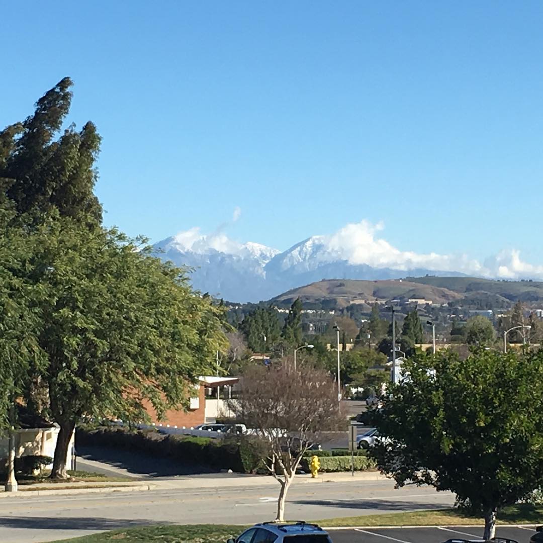Nice wind gusts are blowing all the yuck out of the sky, it's great to be able to see the mountains from afar Post image