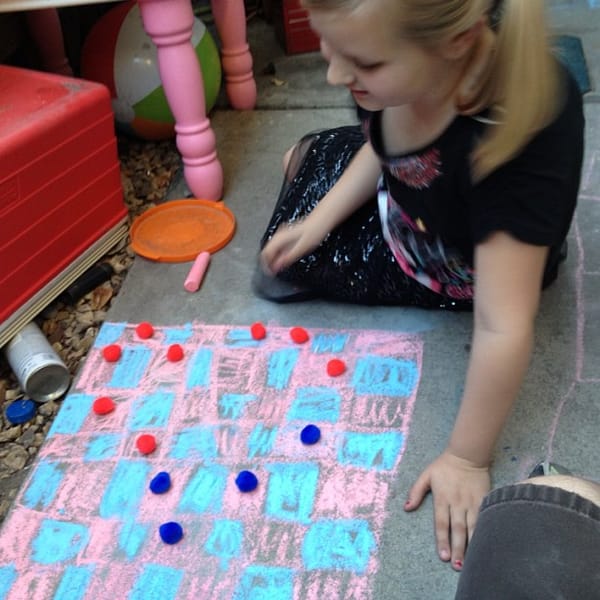 Chalk checkers