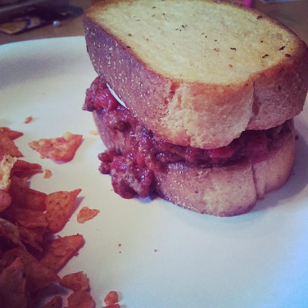 Yummy Pioneer Woman Italian Sloppy Joes http://thepioneerwoman.com/cooking/2012/09/italian-sloppy-joes/