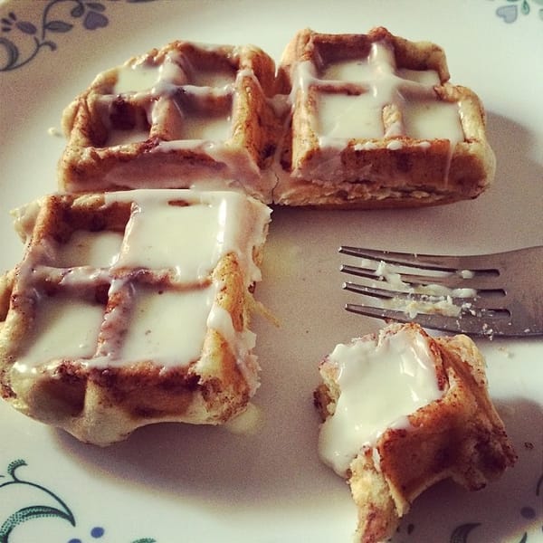 Oh my #cinnamonroll #waffles