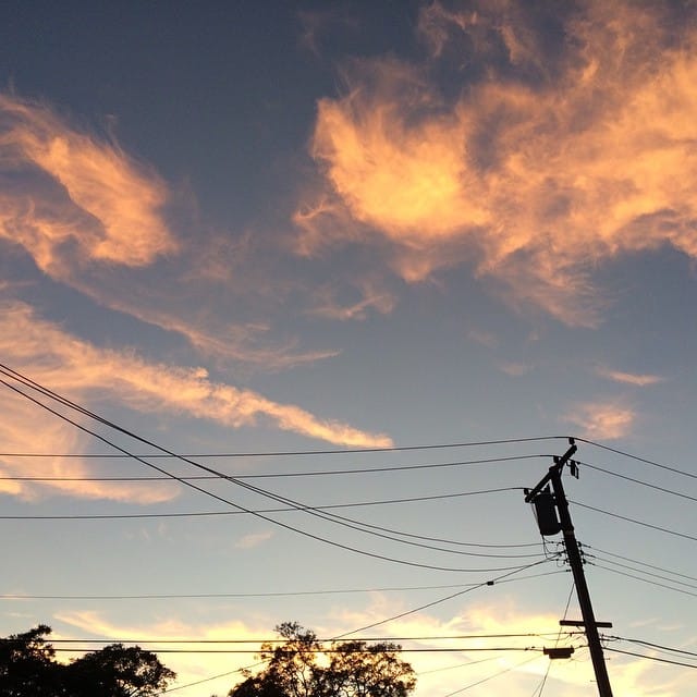 Love how the sky and the clouds change colors Feature image