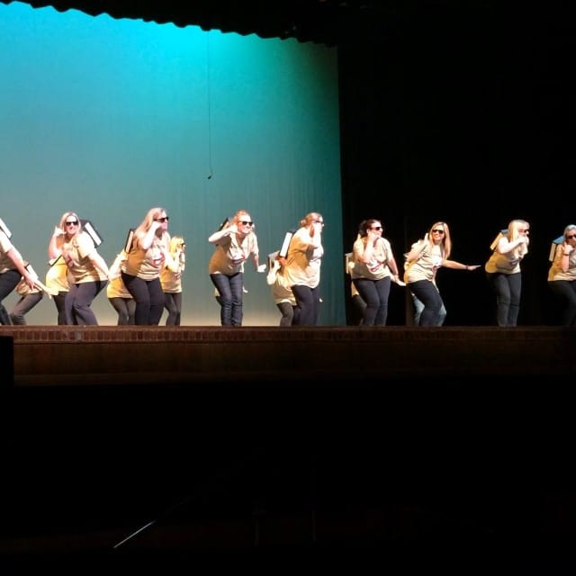 @jentucker getting her dance on Feature image